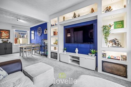 2 bedroom Terraced House for sale in Lord Street, Grimsby, DN31