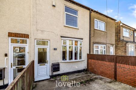 2 bedroom Terraced House for sale in Lord Street, Grimsby, DN31
