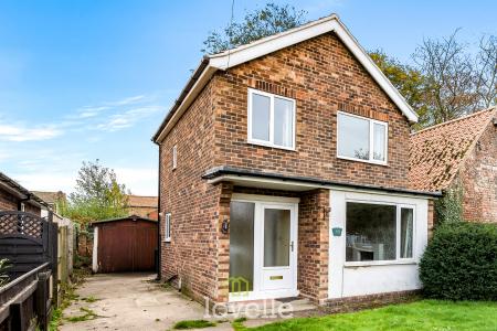 3 bedroom Detached house for sale in Manor Close, Keelby, DN41