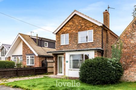 3 bedroom Detached house for sale in Manor Close, Keelby, DN41