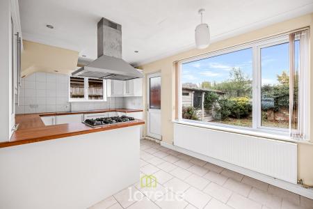 3 bedroom Detached house for sale in Manor Close, Keelby, DN41