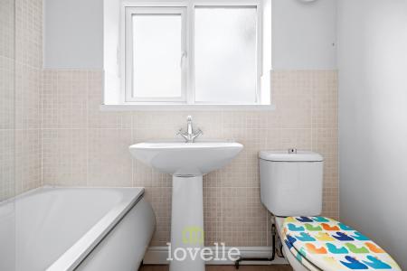 3 bedroom Detached house for sale in Manor Close, Keelby, DN41