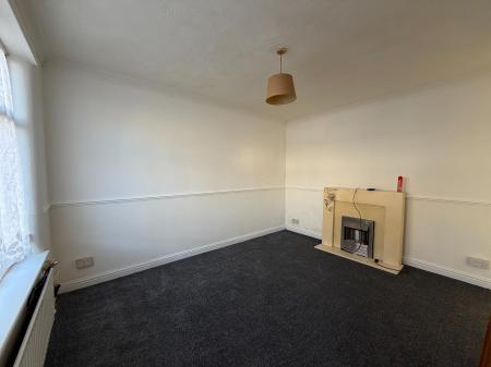 2 bedroom Terraced House to let in Haycroft Street, Grimsby, DN31