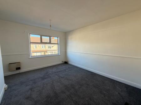 2 bedroom Terraced House to let in Haycroft Street, Grimsby, DN31