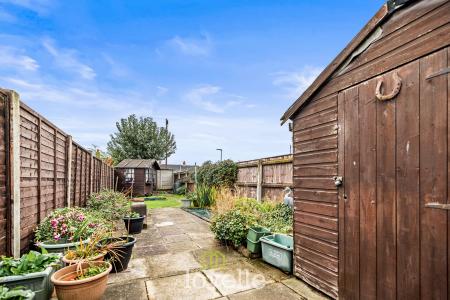 3 bedroom End of terrace house for sale in Yarborough Road, Grimsby, DN34