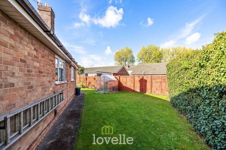3 bedroom Detached bungalow for sale in Balfour Place, Immingham, DN40