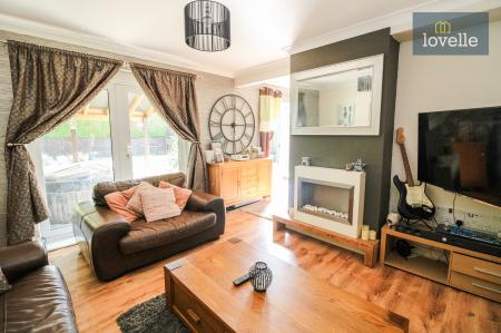 3 bedroom Semi-detached house for sale in Fury Avenue, Grimoldby, LN11