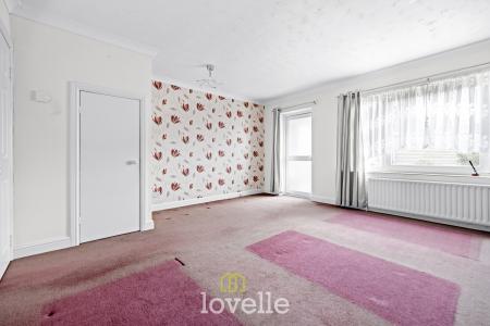 3 bedroom Detached house for sale in Woodlands Avenue, Immingham, DN40