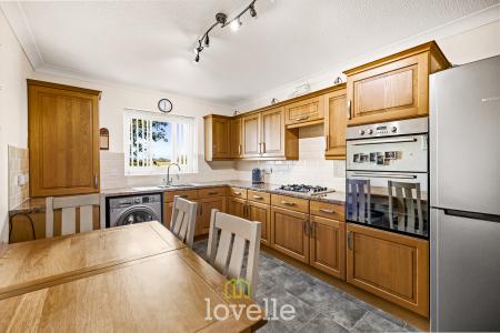 1 bedroom Flat for sale in Briar Lane, Scartho, Grimsby, DN33