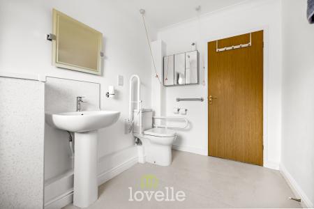 1 bedroom Flat for sale in Briar Lane, Scartho, Grimsby, DN33