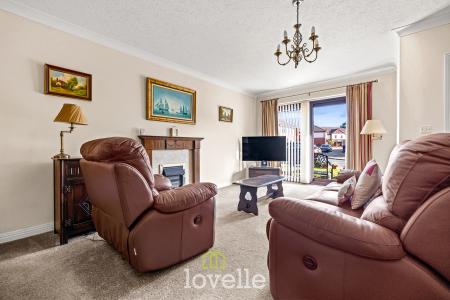 1 bedroom Flat for sale in Briar Lane, Scartho, Grimsby, DN33