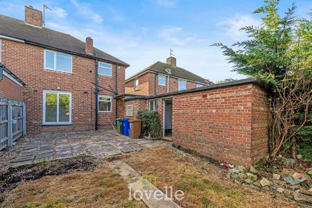 3 bedroom Semi-detached house for sale in Seamer Grove, Grimsby, DN32