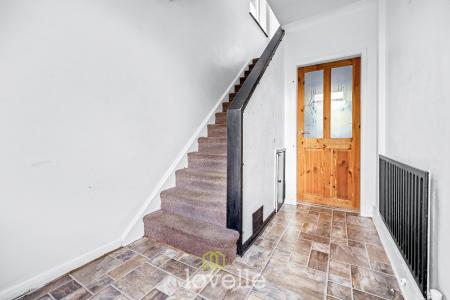 3 bedroom Semi-detached house for sale in Seamer Grove, Grimsby, DN32