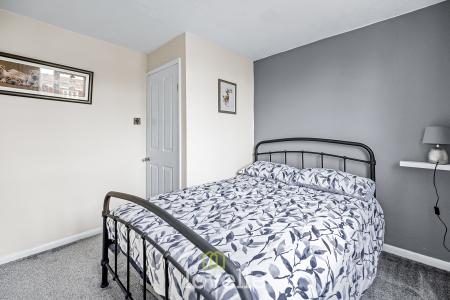 3 bedroom Semi-detached house for sale in Shetland Way, Immingham, DN40