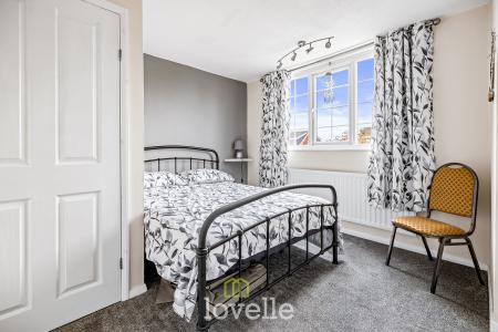 3 bedroom Semi-detached house for sale in Shetland Way, Immingham, DN40