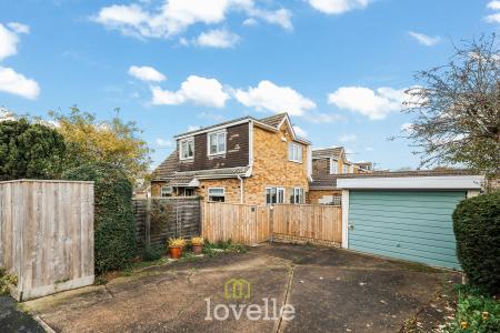 3 bedroom Detached house for sale in Mulberry Close, Keelby, DN41