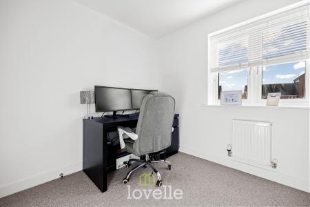 4 bedroom Detached house for sale in Edinburgh Way, Scartho Top, Grimsby, DN33