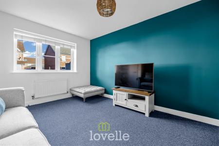 4 bedroom Detached house for sale in Edinburgh Way, Scartho Top, Grimsby, DN33