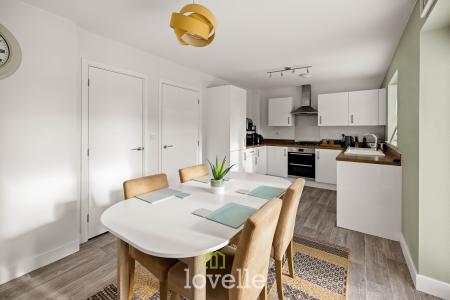 4 bedroom Detached house for sale in Edinburgh Way, Scartho Top, Grimsby, DN33