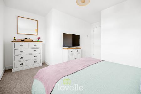 4 bedroom Detached house for sale in Edinburgh Way, Scartho Top, Grimsby, DN33