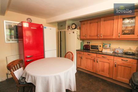 4 bedroom Detached house for sale in North Road, Tetford, LN9