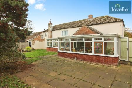 4 bedroom Detached house for sale in North Road, Tetford, LN9