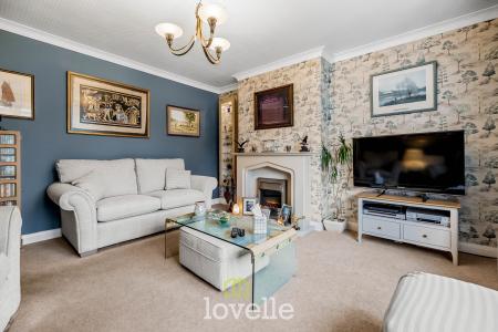 3 bedroom Semi-detached house for sale in St Crispin Close, North Killingholme, DN40