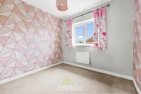 3 bedroom Detached house for sale in Buddleia Close, Healing, DN41