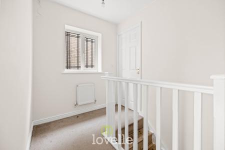 3 bedroom Detached house for sale in Buddleia Close, Healing, DN41