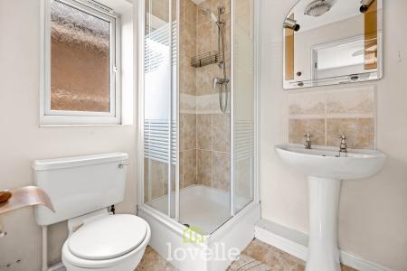 3 bedroom Detached house for sale in Buddleia Close, Healing, DN41