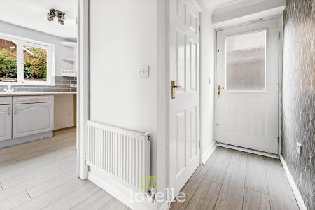 3 bedroom Detached house for sale in Buddleia Close, Healing, DN41