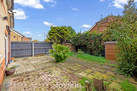 3 bedroom Detached house for sale in Buddleia Close, Healing, DN41