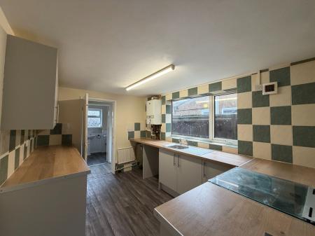 3 bedroom Terraced House to let in Gilbey Road, Grimsby, DN31