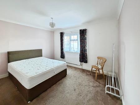 2 bedroom Terraced House to let in Columbia Street, Grimsby, DN32