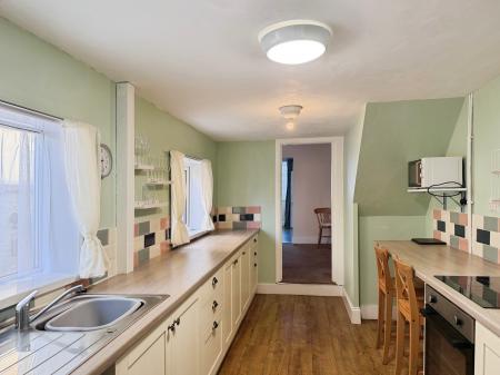 2 bedroom Terraced House to let in Columbia Street, Grimsby, DN32