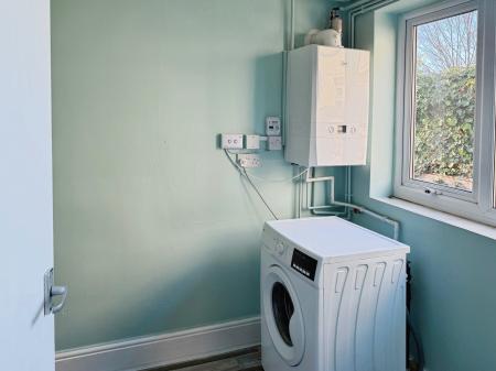 2 bedroom Terraced House to let in Columbia Street, Grimsby, DN32