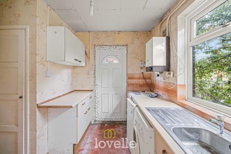 2 bedroom Semi-detached house for sale in Marton Grove, Grimsby, DN33