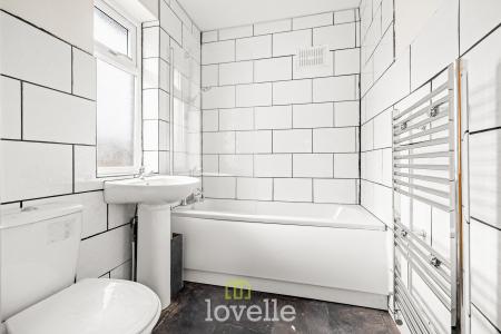 2 bedroom Semi-detached house for sale in Marton Grove, Grimsby, DN33