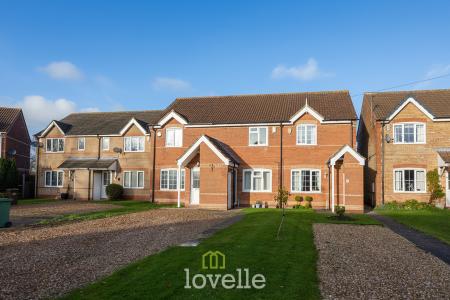 2 bedroom Terraced House for sale in Meadow Croft, Waltham, DN37