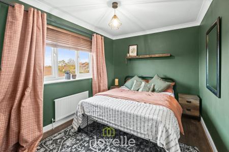 2 bedroom Terraced House for sale in Meadow Croft, Waltham, DN37