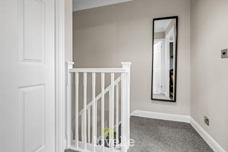 2 bedroom Terraced House for sale in Meadow Croft, Waltham, DN37