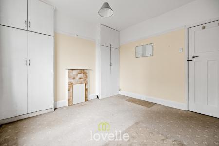 3 bedroom Semi-detached bungalow for sale in Healing Road, Stallingborough, DN41