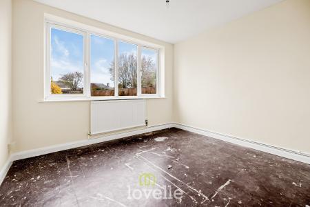 3 bedroom Semi-detached bungalow for sale in Healing Road, Stallingborough, DN41