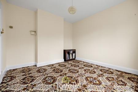 3 bedroom Semi-detached bungalow for sale in Healing Road, Stallingborough, DN41