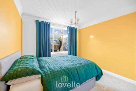 2 bedroom Detached bungalow for sale in Pinfold Lane, Stallingborough, DN41