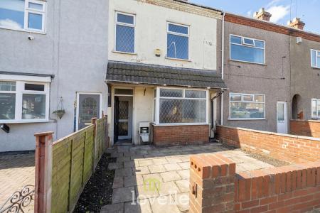3 bedroom Terraced House for sale in Park Street, Grimsby, DN32