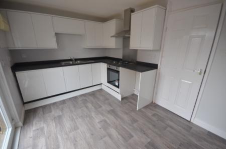 3 bedroom End of terrace house to let in Tintern Walk, Grimsby, DN37