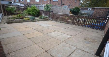 3 bedroom Semi-detached house to let in Filey Road, Grimsby, DN32