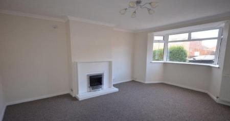 3 bedroom Semi-detached house to let in Filey Road, Grimsby, DN32