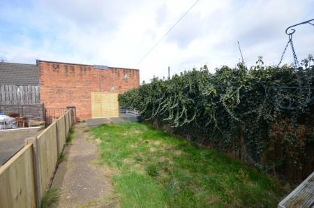 2 bedroom Terraced House to let in Julian street, Grimsby, DN32